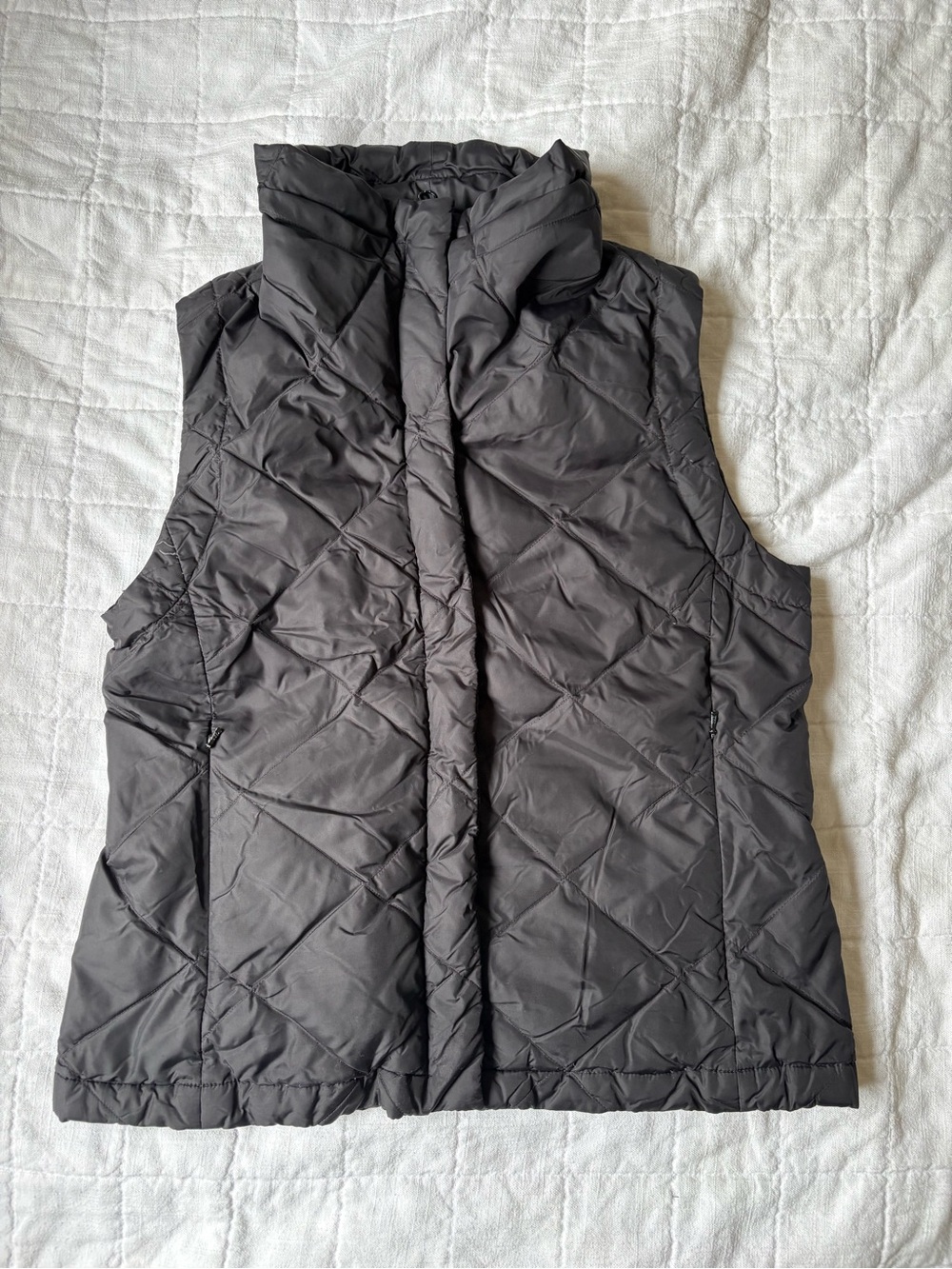 Eileen Fisher Black Quilted Sleeveless Puffer Vest Women’s XS